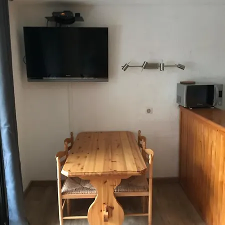 Appt 4-6 Pers 28m2 Equipe, 30m Des Pistes *
